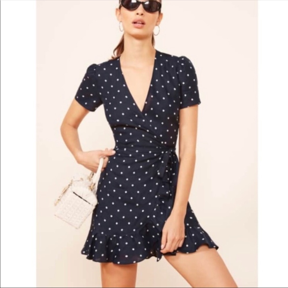 NWT Reformation  Sally Wrap Dress in polka dot